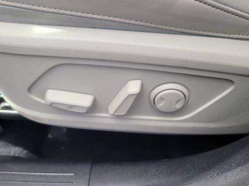 Used 2022 Kia Sorento EX w/ Panoramic Sunroof Package FWD image 19