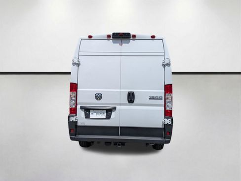 Used 2025 RAM ProMaster 1500 FWD image 5