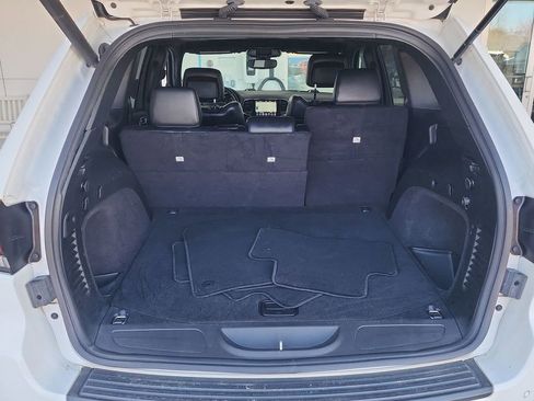Used 2019 Jeep Grand Cherokee Altitude image 25