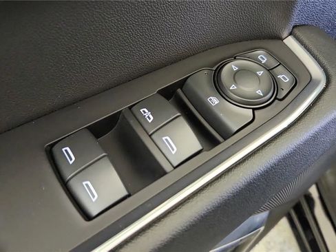 Used 2023 Chevrolet Silverado 1500 LT image 31