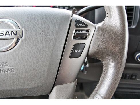 Used 2016 Nissan NV 3500 SL RWD image 17