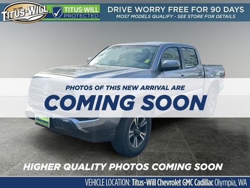 Used 2017 Toyota Tacoma SR w/ Tow Package AWD/4WD image 2