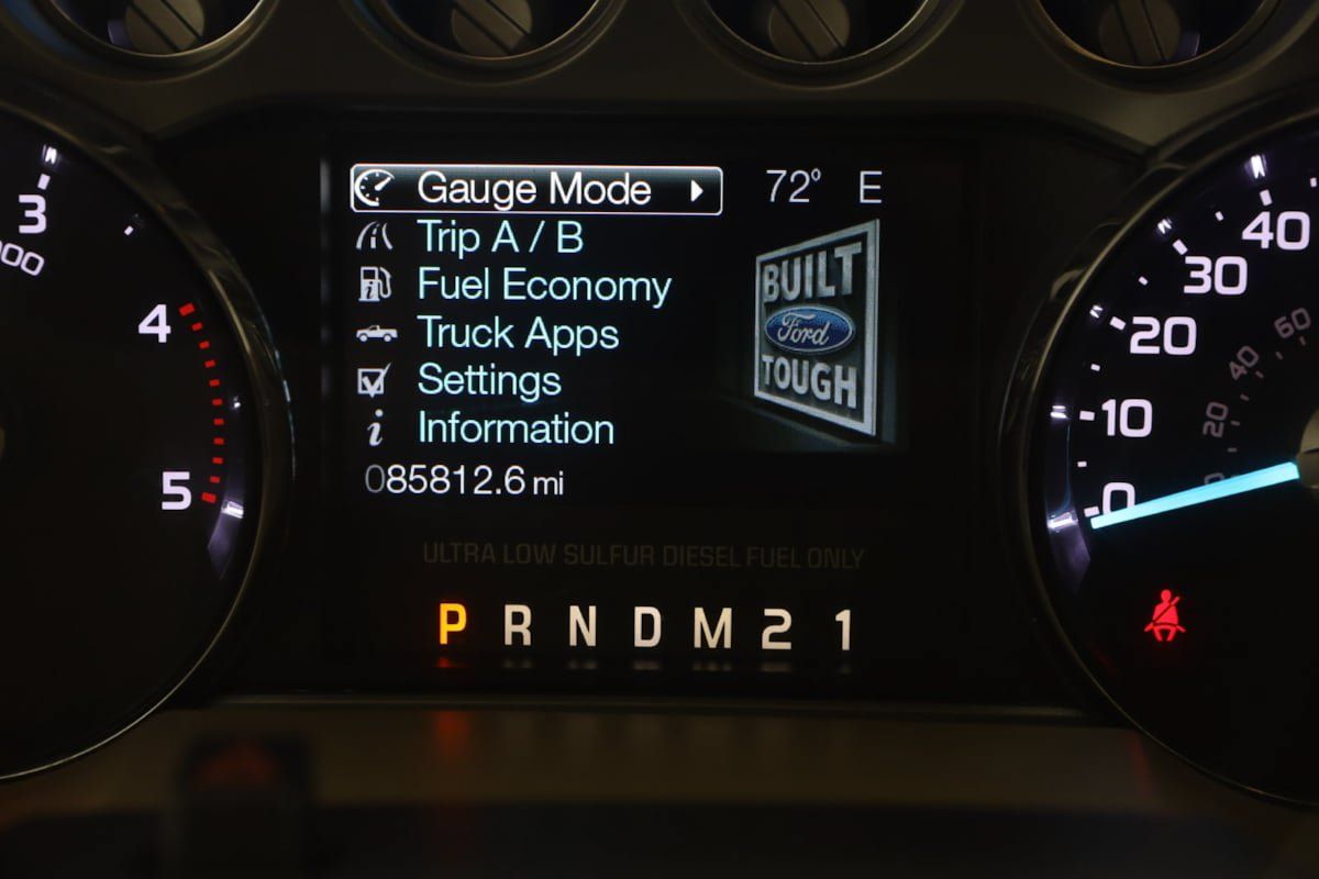 Used 2015 Ford F250 XLT w/ XLT Premium Package AWD/4WD image 27