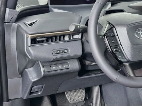 Used 2026 Toyota bZ FWD image 17
