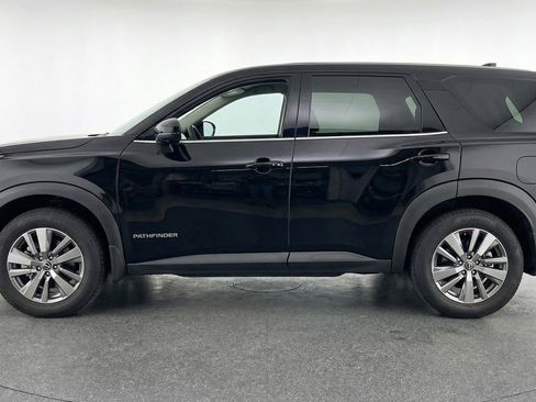 Used 2025 Nissan Pathfinder SV FWD image 5