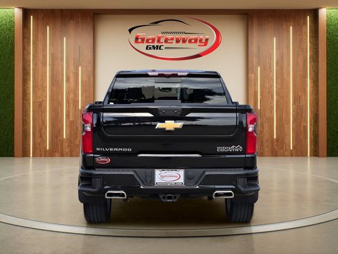 Used 2024 Chevrolet Silverado 1500 High Country w/ High Country Premium Package RWD image 6