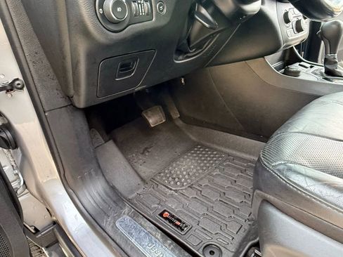 Used 2020 Jeep Cherokee Limited AWD/4WD image 36