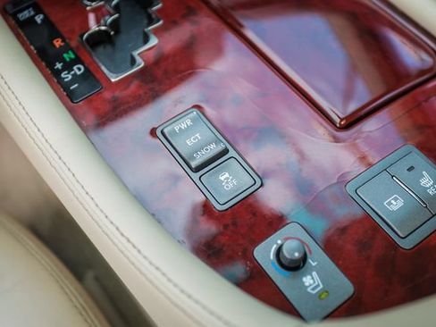 Used 2010 Lexus LS 460 RWD image 35