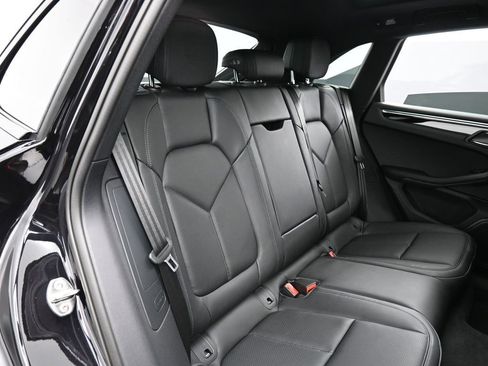 New 2026 Porsche Macan S image 27