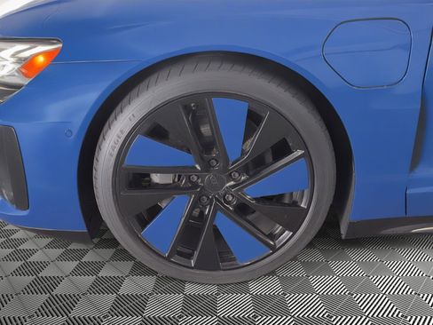 Used 2022 Audi e-tron GT Prestige w/ Prestige Package image 12