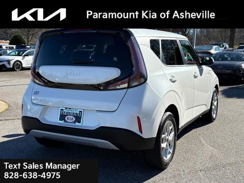 Used 2024 Kia Soul LX w/ Option Group 015 image 6