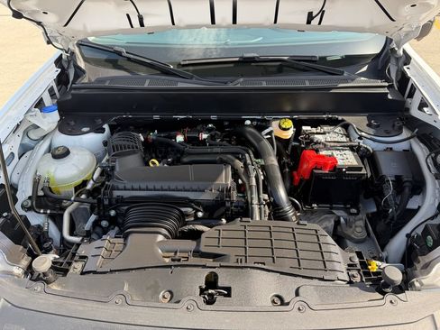 Used 2025 Ford Maverick Tremor AWD/4WD image 13
