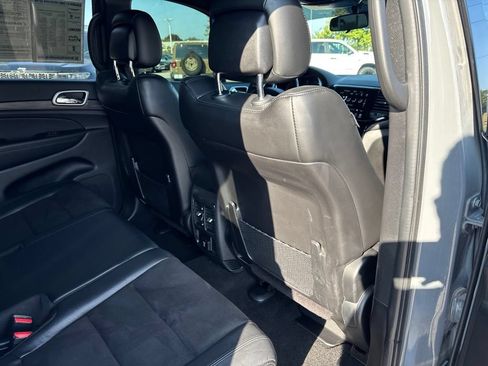 Used 2021 Jeep Grand Cherokee Laredo X AWD/4WD image 17