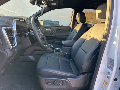 New 2026 GMC Canyon Elevation w/ Convenience Package image 18