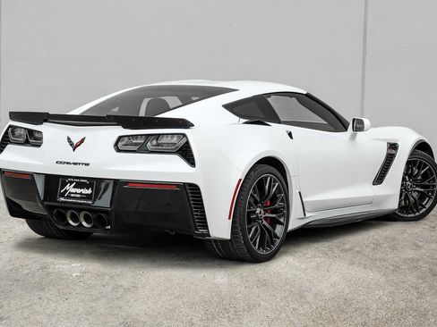 Used 2017 Chevrolet Corvette Z06 RWD image 7