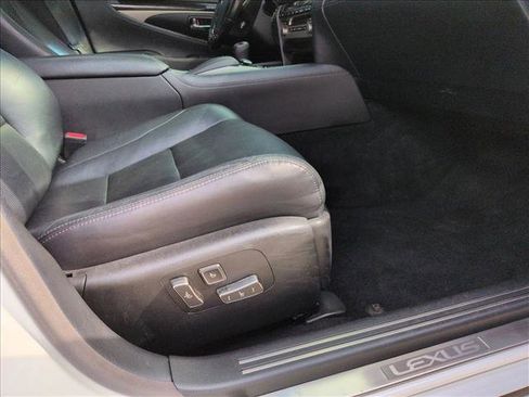 Used 2013 Lexus LS 460 AWD w/ Comfort Pkg image 22