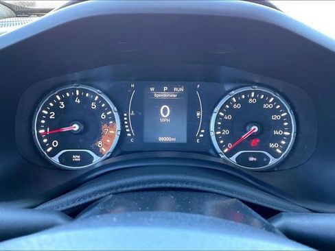 Used 2018 Jeep Renegade Latitude w/ Trailer Tow Group AWD/4WD image 22