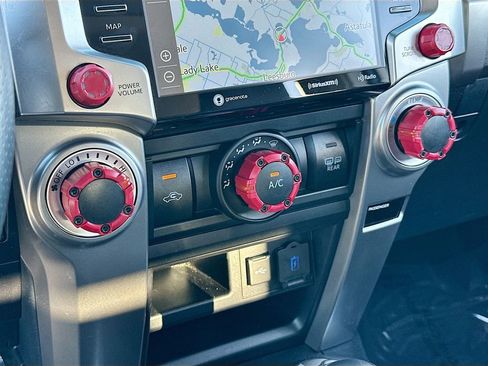 Used 2022 Toyota 4Runner SR5 Premium image 16