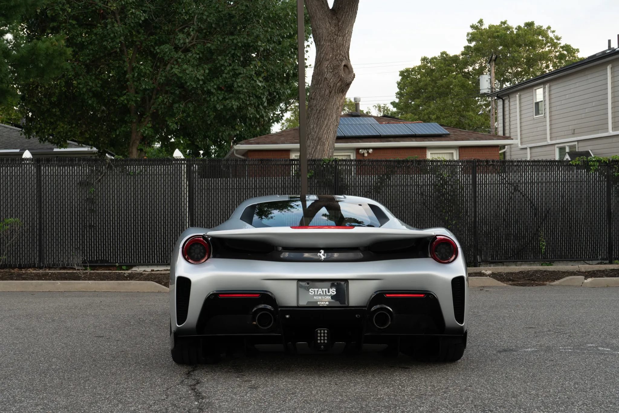 Used 2019 Ferrari 488 Pista Coupe RWD image 11