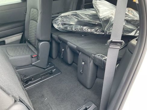 New 2026 Nissan Pathfinder SV image 28