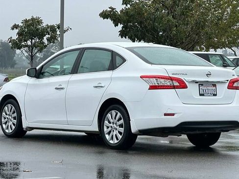 Used 2015 Nissan Sentra SV image 6
