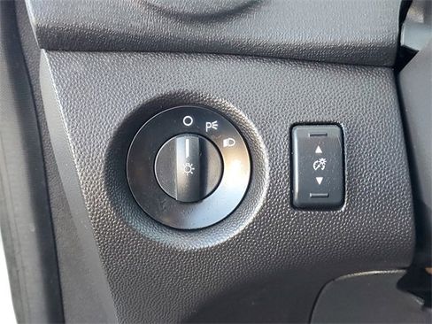 Used 2017 Ford Fiesta SE image 14