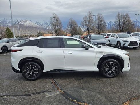 New 2026 Lexus RZ 450e AWD image 5