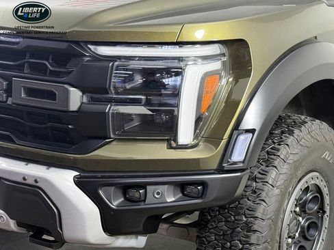 Used 2025 Ford F150 Raptor AWD/4WD image 9