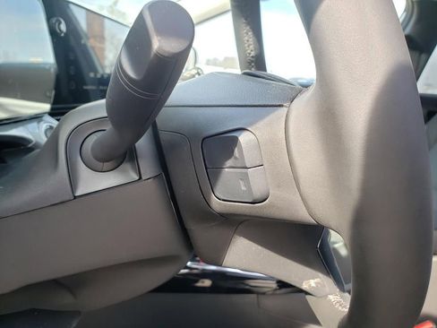 New 2026 Chevrolet Trax LT w/ LT Convenience Package image 24