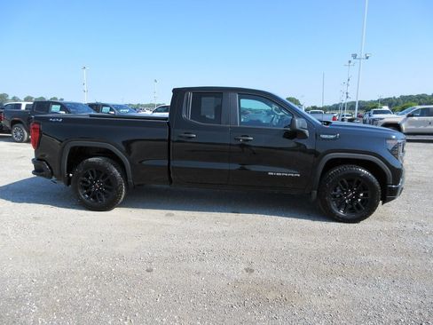 New 2026 GMC Sierra 1500 Pro w/ Graphite Edition AWD/4WD image 3
