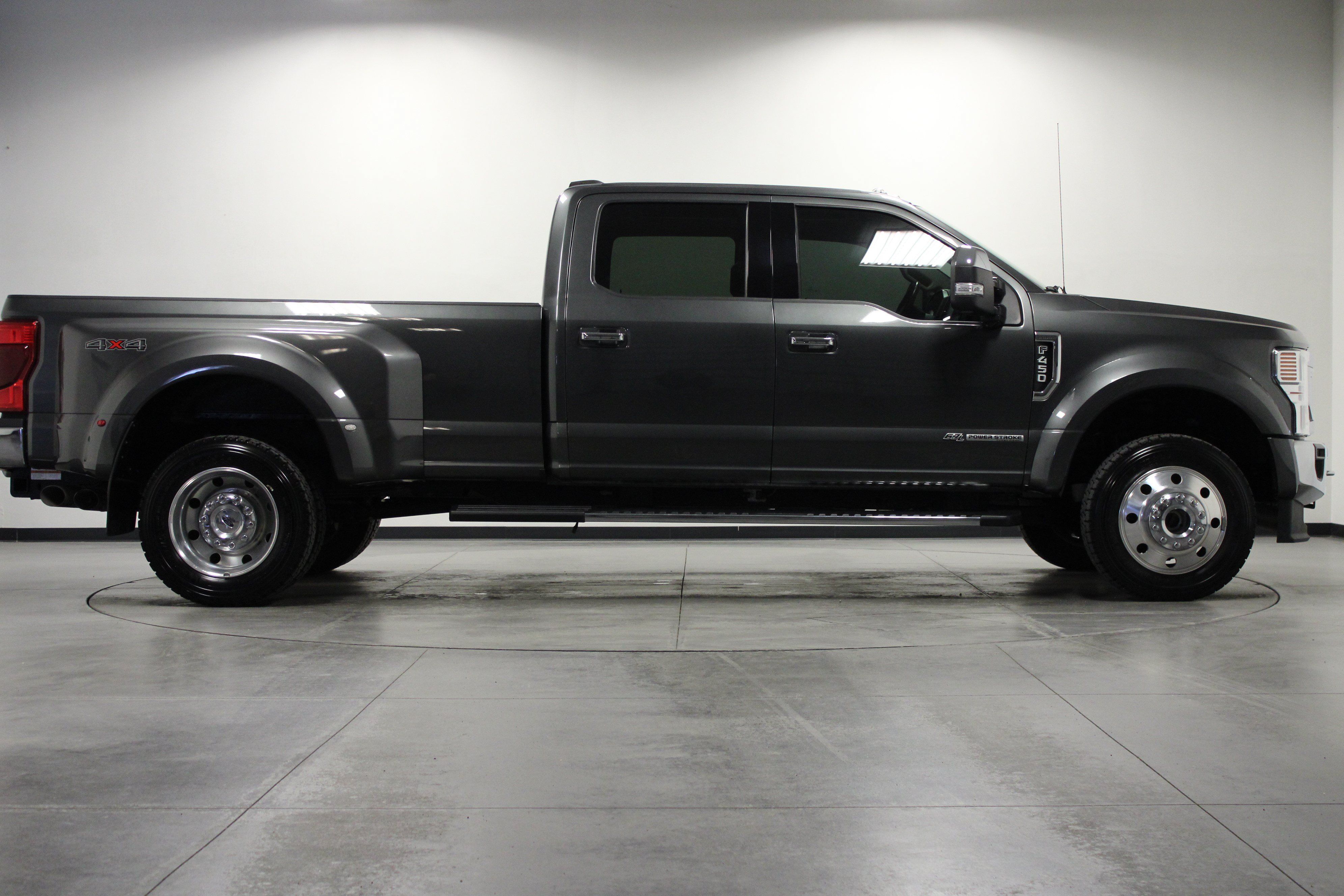 Used 2020 Ford F450 Lariat w/ Lariat Ultimate Package AWD/4WD image 3