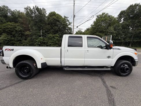 Used 2014 Ford F350 Lariat w/ Lariat Ultimate Package AWD/4WD image 28