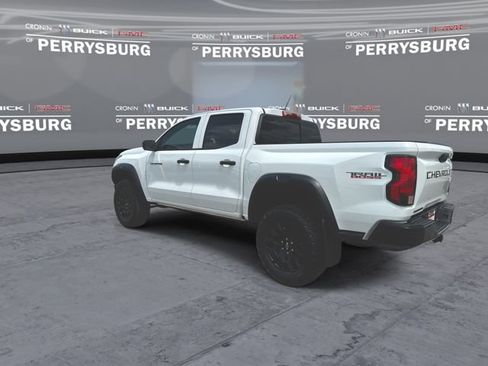 Used 2024 Chevrolet Colorado Trail Boss w/ Technology Package AWD/4WD image 6