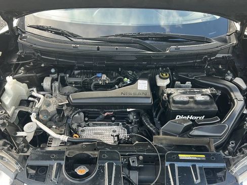 Used 2017 Nissan Rogue S FWD image 14