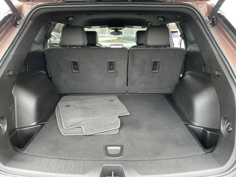 Used 2023 Chevrolet Blazer Premier image 17