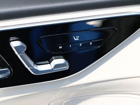 Used 2022 Mercedes-Benz C 300 Sedan image 18