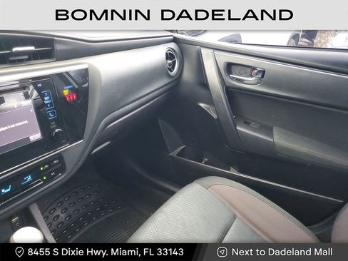 Used 2019 Toyota Corolla SE image 19