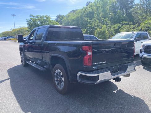 Used 2023 Chevrolet Silverado 2500 LT image 4