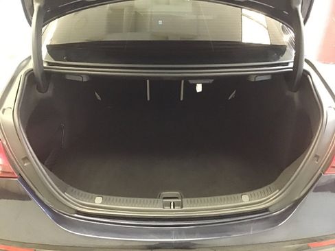 Used 2022 Mercedes-Benz E 350 4MATIC Sedan w/ AMG Line Exterior image 7