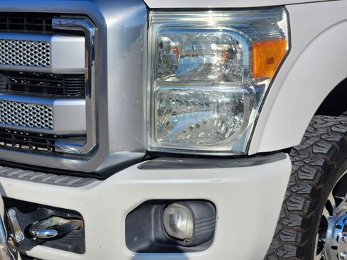 Used 2014 Ford F250 Platinum w/ FX4 Off-Road Package image 9