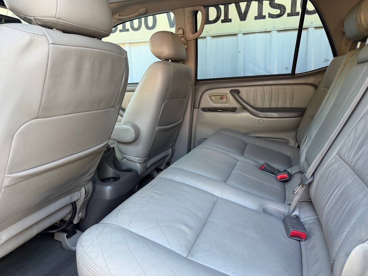 Used 2003 Toyota Sequoia Limited RWD image 19