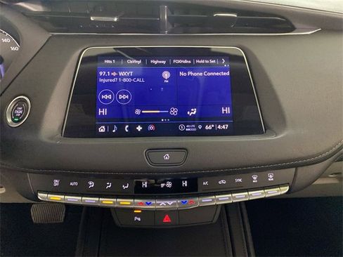 Used 2023 Cadillac XT4 Luxury image 38