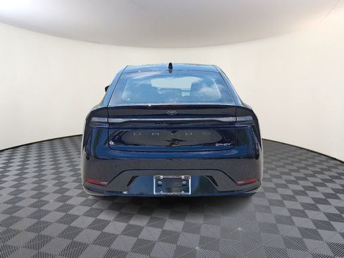 New 2026 Toyota Prius Plug-In Hybrid FWD image 5