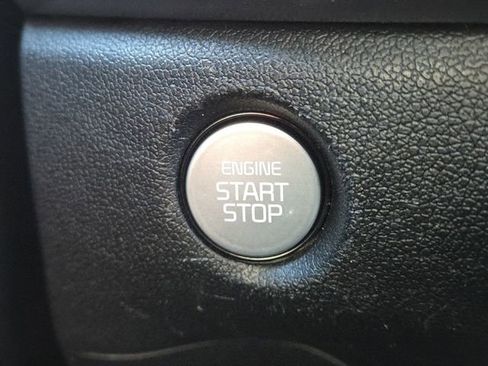 Used 2025 Kia Sorento S w/ Panoramic Sunroof Package image 15