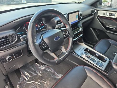 Certified 2023 Ford Explorer ST-Line w/ Class IV Trailer Tow Package RWD image 21