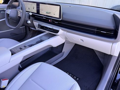 New 2025 Hyundai Ioniq 6 Limited image 19