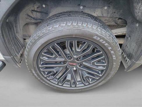 Used 2019 GMC Sierra 1500 Denali w/ Technology Package image 12