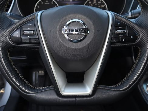 Used 2020 Nissan Maxima 3.5 SV w/ Floor Mat Group FWD image 11