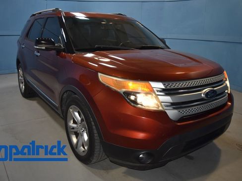 Used 2014 Ford Explorer XLT w/ Equipment Group 202A image 1