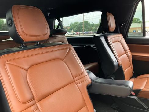 Used 2019 Lincoln Navigator L Reserve AWD/4WD image 14